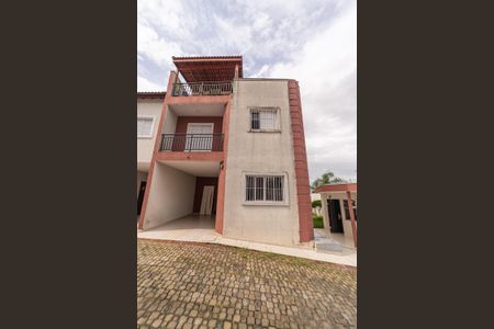 Casa de condomínio à venda com 124m², 4 quartos e 1 vagaFachada