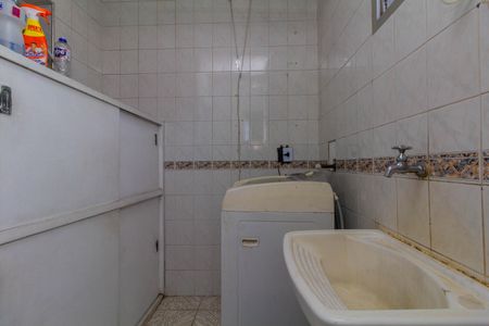 Apartamento para alugar com 56m², 2 quartos e 1 vagaÁrea de Serviço