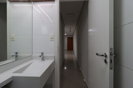 Apartamento para alugar com 104m², 2 quartos e 2 vagasBanheiro
