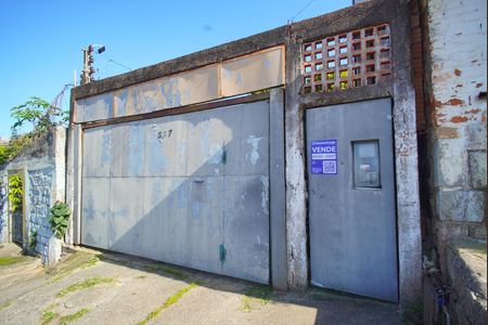 Casa à venda com 60m², 2 quartos e 4 vagasFachada