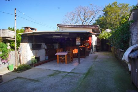 Casa à venda com 60m², 2 quartos e 4 vagasQuintal