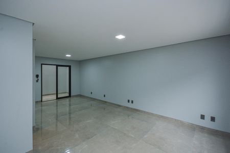 Casa à venda com 102m², 3 quartos e 2 vagasSala