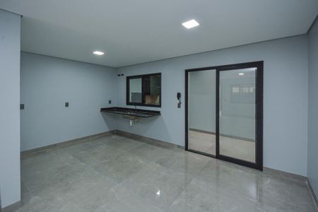 Casa à venda com 102m², 3 quartos e 2 vagasCozinha