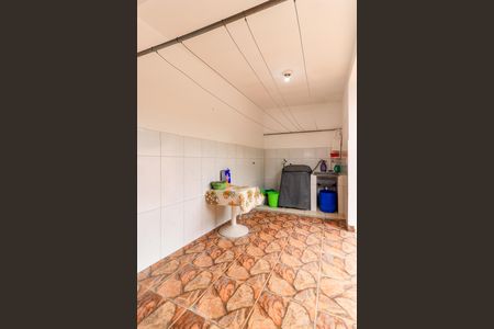 Casa à venda com 100m², 3 quartos e 4 vagas Casa à venda com 100m², 3 quartos e 4 vagasÁrea de Serviço