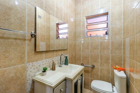 Casa à venda com 100m², 3 quartos e 4 vagas Casa à venda com 100m², 3 quartos e 4 vagasLavabo