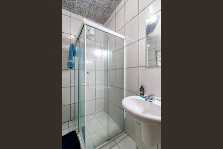 Casa à venda com 100m², 3 quartos e 4 vagas Casa à venda com 100m², 3 quartos e 4 vagasBanheiro da Suíte