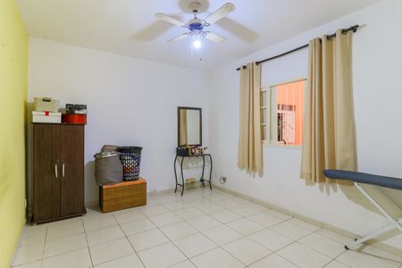 Casa à venda com 100m², 3 quartos e 4 vagas Casa à venda com 100m², 3 quartos e 4 vagasQuarto 2