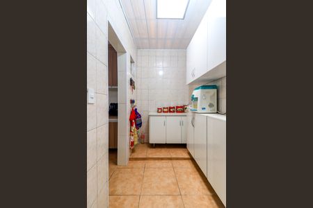 Casa à venda com 100m², 3 quartos e 4 vagas Casa à venda com 100m², 3 quartos e 4 vagasCozinha