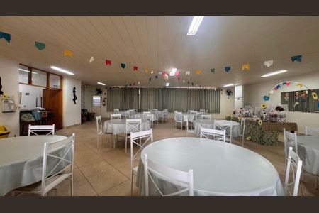 Apartamento à venda com 57m², 2 quartos e 1 vagaÁrea comum - Salão de festas