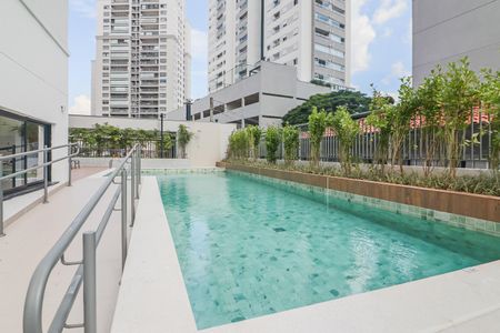 Apartamento para alugar com 29m², 1 quarto e sem vaga Apartamento para alugar com 29m², 1 quarto e sem vagaÁrea comum - Piscina