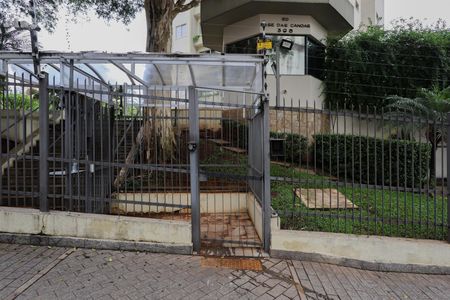 Apartamento à venda com 93m², 3 quartos e 2 vagas Apartamento à venda com 93m², 3 quartos e 2 vagasFachada do condomínio