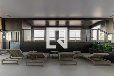 Studio à venda com 26m², 1 quarto e sem vaga Studio à venda com 26m², 1 quarto e sem vagaPiscina