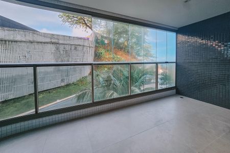 Apartamento para alugar com 45m², 1 quarto e 1 vagaVaranda
