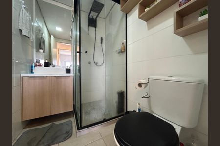 Apartamento à venda com 58m², 2 quartos e 1 vaga Apartamento à venda com 58m², 2 quartos e 1 vagaBanheiro