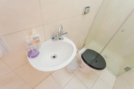 Casa à venda com 270m², 4 quartos e 4 vagasBanheiro de serviço