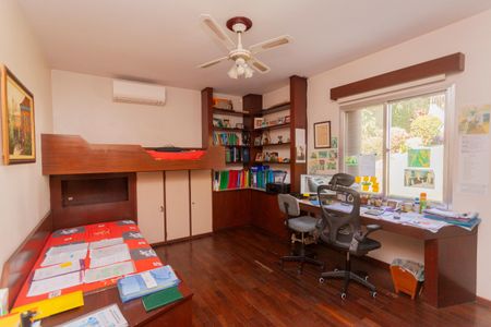 Casa à venda com 270m², 4 quartos e 4 vagasQuarto 2