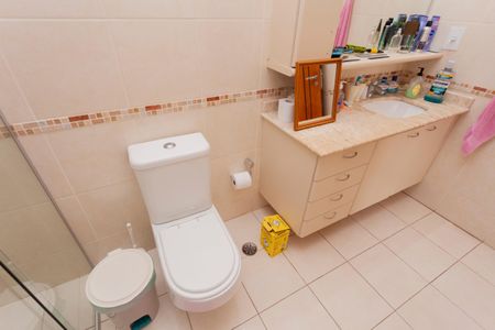 Casa à venda com 270m², 4 quartos e 4 vagasBanheiro da Suíte 3