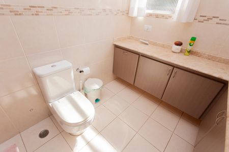 Casa à venda com 270m², 4 quartos e 4 vagasBanheiro Social