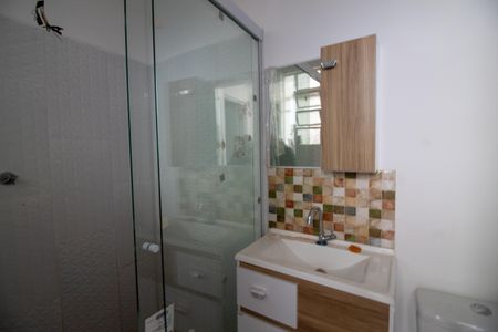 Casa à venda com 120m², 3 quartos e 2 vagas Casa à venda com 120m², 3 quartos e 2 vagasBanheiro de Serviço