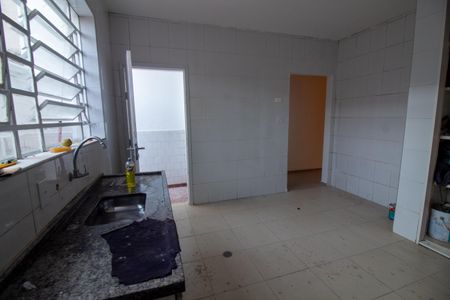 Casa à venda com 120m², 3 quartos e 2 vagas Casa à venda com 120m², 3 quartos e 2 vagasCozinha