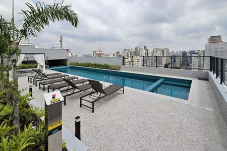 Studio à venda com 28m², 1 quarto e sem vagaÁrea comum - Piscina