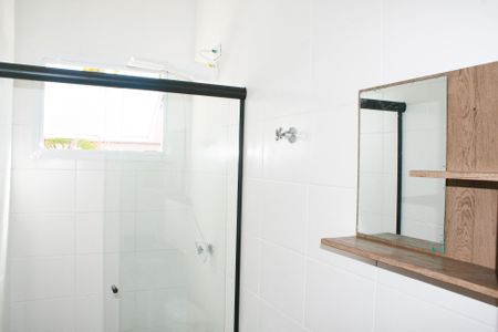 Casa de condomínio para alugar com 80m², 2 quartos e 1 vaga Casa de condomínio para alugar com 80m², 2 quartos e 1 vagaBanheiro