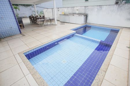 Casa de condomínio à venda com 177m², 5 quartos e 2 vagas Casa de condomínio à venda com 177m², 5 quartos e 2 vagasÁrea comum