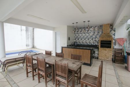 Casa de condomínio à venda com 177m², 5 quartos e 2 vagas Casa de condomínio à venda com 177m², 5 quartos e 2 vagasÁrea comum