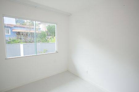 Casa de condomínio à venda com 177m², 5 quartos e 2 vagas Casa de condomínio à venda com 177m², 5 quartos e 2 vagasQuarto 3