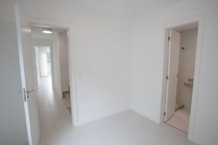 Casa de condomínio à venda com 177m², 5 quartos e 2 vagas Casa de condomínio à venda com 177m², 5 quartos e 2 vagasQuarto 2