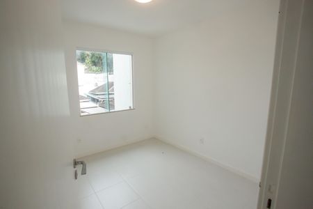 Casa de condomínio à venda com 177m², 5 quartos e 2 vagas Casa de condomínio à venda com 177m², 5 quartos e 2 vagasQuarto 4