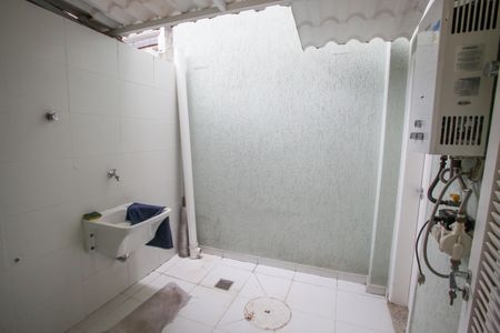 Casa de condomínio à venda com 177m², 5 quartos e 2 vagas Casa de condomínio à venda com 177m², 5 quartos e 2 vagasÁrea de Serviço