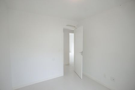 Casa de condomínio à venda com 177m², 5 quartos e 2 vagas Casa de condomínio à venda com 177m², 5 quartos e 2 vagasQuarto 4