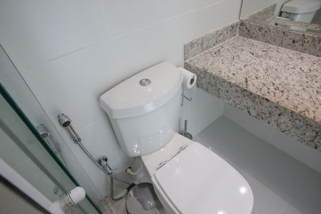 Casa de condomínio à venda com 177m², 5 quartos e 2 vagas Casa de condomínio à venda com 177m², 5 quartos e 2 vagasBanheiro do Quarto