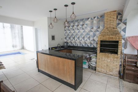 Casa de condomínio à venda com 177m², 5 quartos e 2 vagas Casa de condomínio à venda com 177m², 5 quartos e 2 vagasÁrea comum