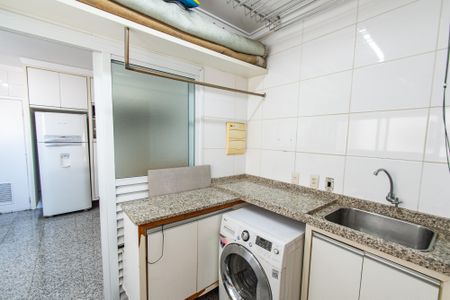 Apartamento à venda com 133m², 3 quartos e 2 vagasÁrea de serviço