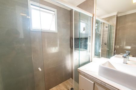 Apartamento à venda com 133m², 3 quartos e 2 vagasBanheiro da suíte