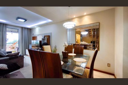 Apartamento à venda com 231m², 4 quartos e 2 vagasSala