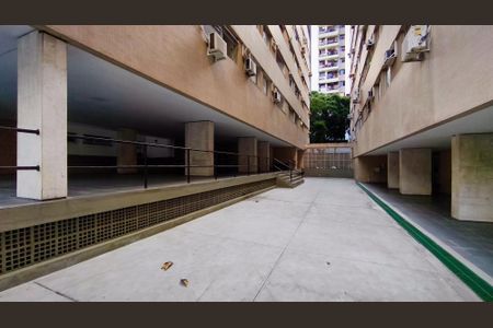 Apartamento à venda com 231m², 4 quartos e 2 vagasÁrea comum - Playground