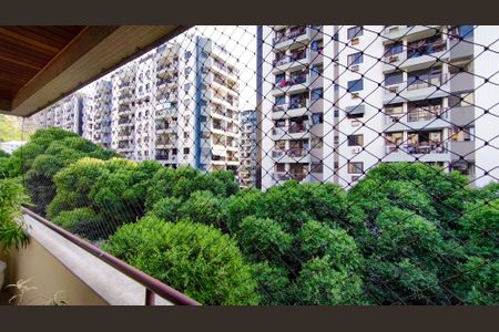 Apartamento à venda com 231m², 4 quartos e 2 vagasVista da Sala