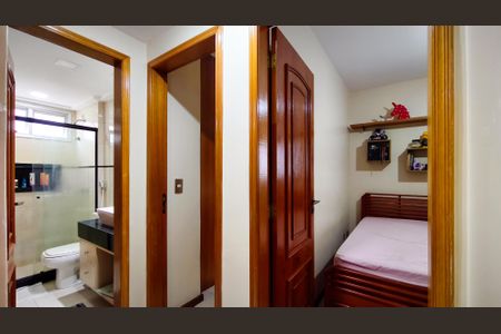 Apartamento à venda com 231m², 4 quartos e 2 vagasCorredor