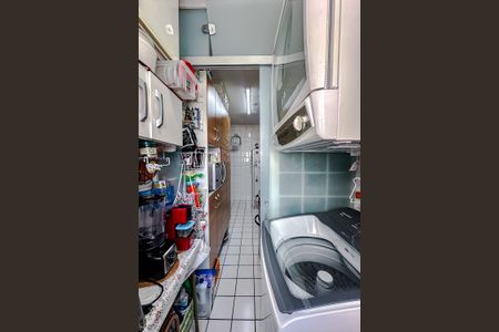 Apartamento para alugar com 70m², 3 quartos e 1 vagaÁrea de Serviço