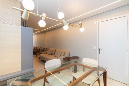 Apartamento à venda com 60m², 2 quartos e 2 vagasSala