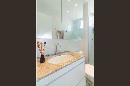 Apartamento à venda com 60m², 2 quartos e 2 vagasBanheiro da Suíte