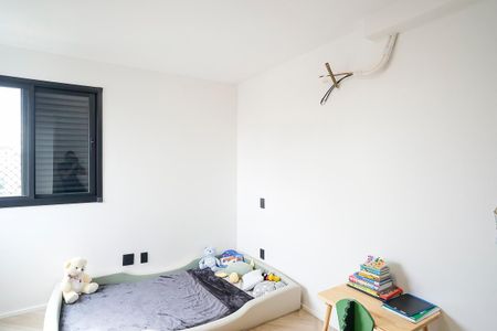 Apartamento à venda com 150m², 4 quartos e 2 vagasQuarto 2