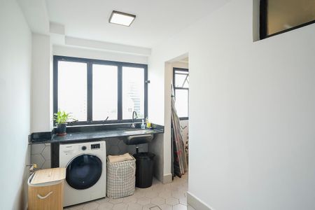 Apartamento à venda com 150m², 4 quartos e 2 vagasÁrea de serviço