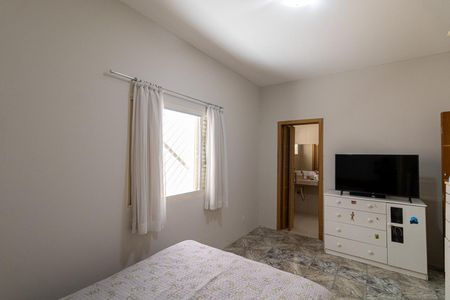 Casa à venda com 172m², 2 quartos e 2 vagas Casa à venda com 172m², 2 quartos e 2 vagasSuíte