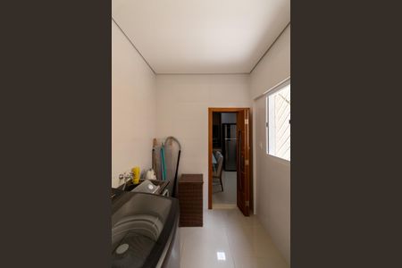 Casa à venda com 172m², 2 quartos e 2 vagas Casa à venda com 172m², 2 quartos e 2 vagasÁrea de Serviço