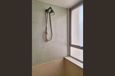 Apartamento à venda com 300m², 4 quartos e 2 vagas Apartamento à venda com 300m², 4 quartos e 2 vagasBanheiro 1