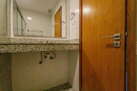 Apartamento à venda com 310m², 5 quartos e 3 vagas Apartamento à venda com 310m², 5 quartos e 3 vagasBanheiro da Suíte 3